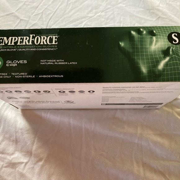 SemperForce Black Nitrile Examination Gloves Qty 100 Disposable Ambidextrous - Picture 4 of 4
